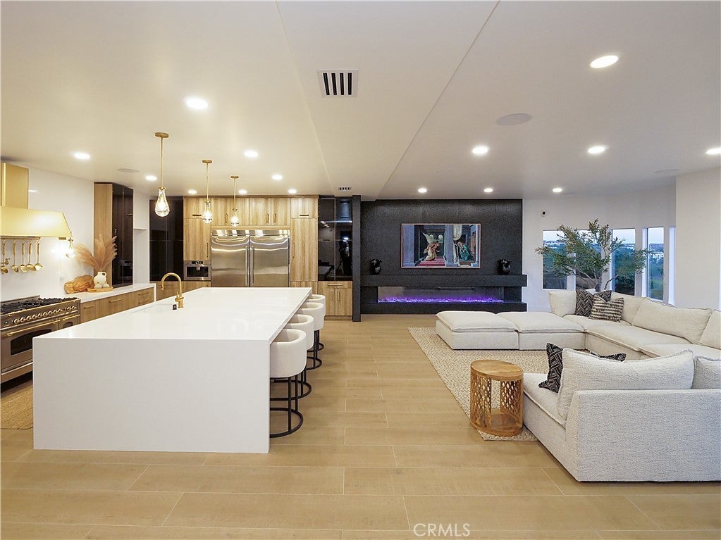 Photo of Listing #PV25256668