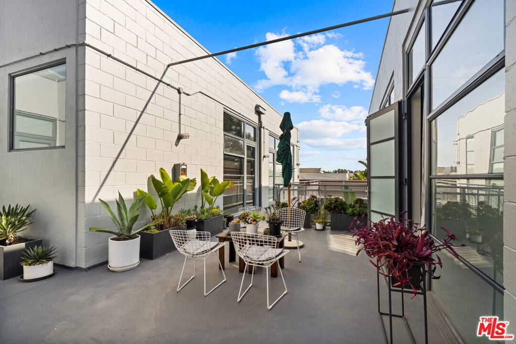 Photo of Listing #25571121