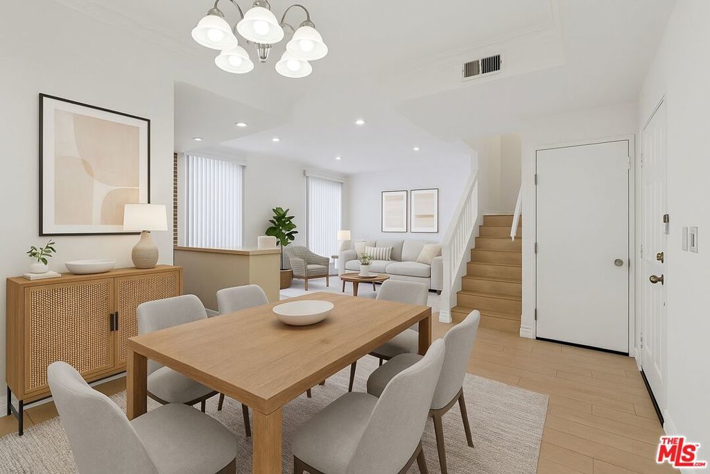 Photo of Listing #25618661