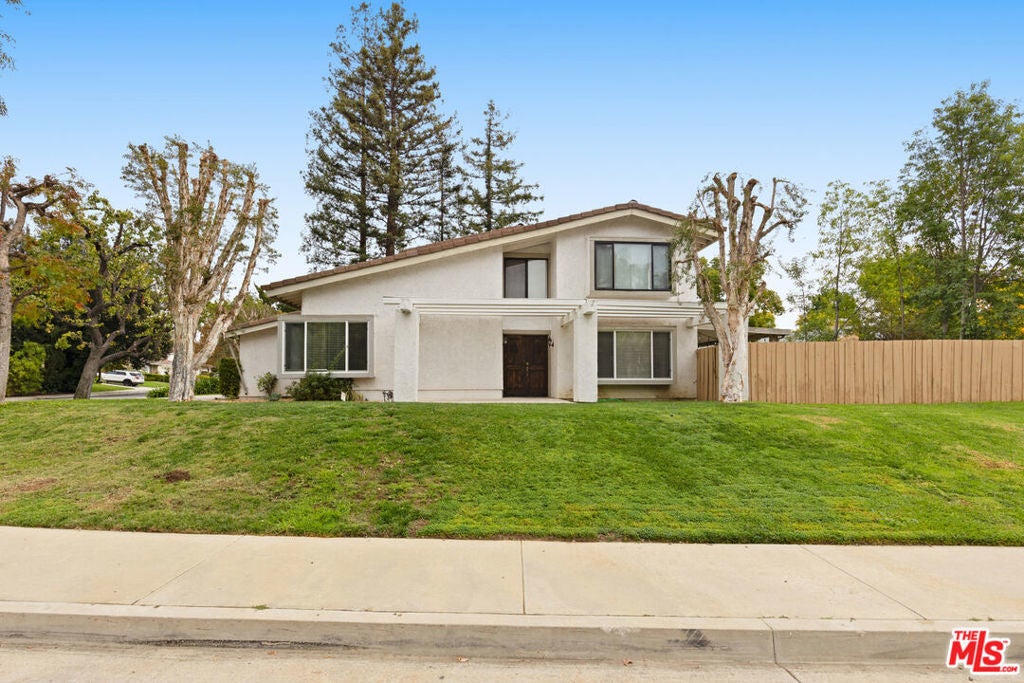 Photo of Listing #25618947