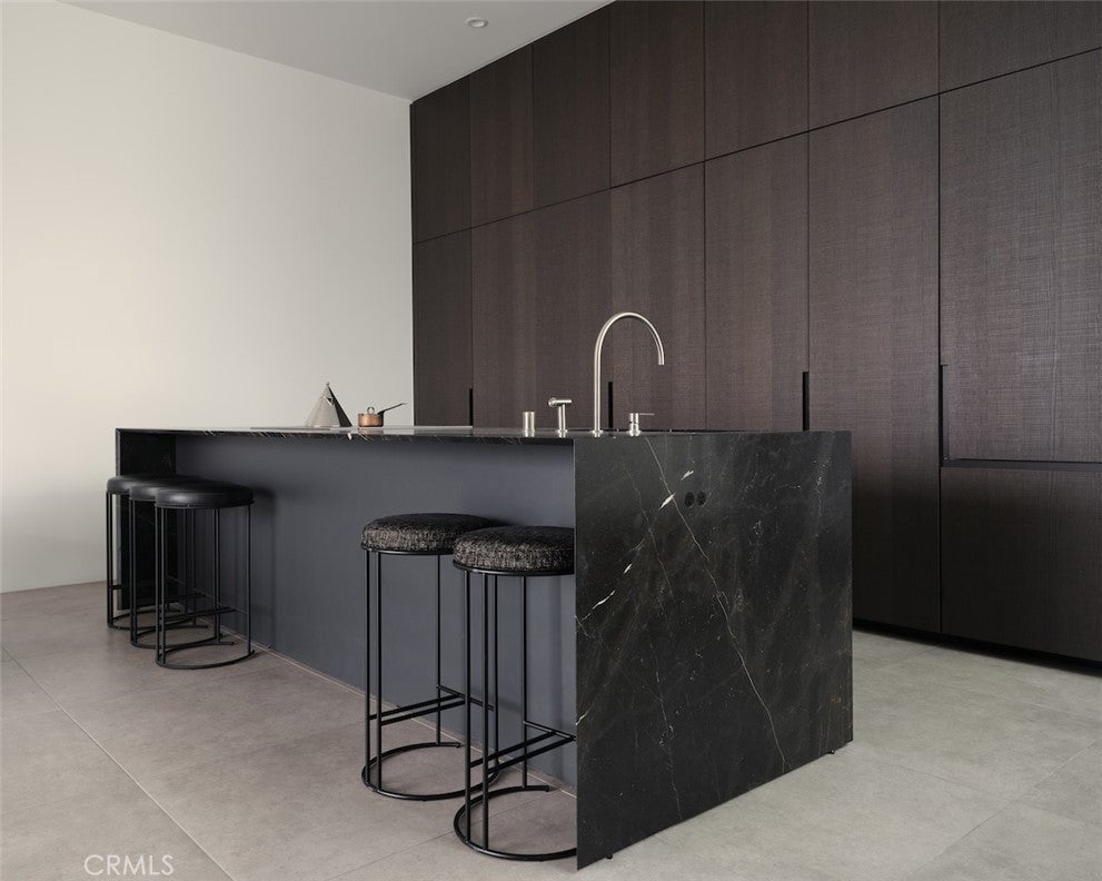 Photo of Listing #SR25260553