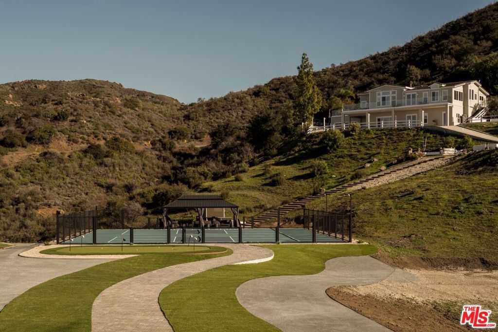 Photo of Listing #25618543