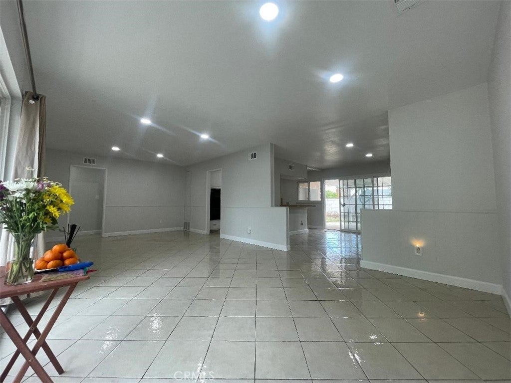 Photo of Listing #SR25259478