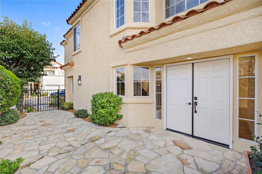 Photo of Listing #OC25258401