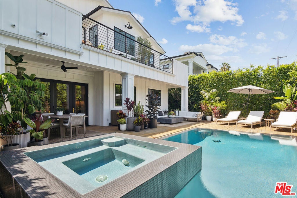 Photo of Listing #25619439