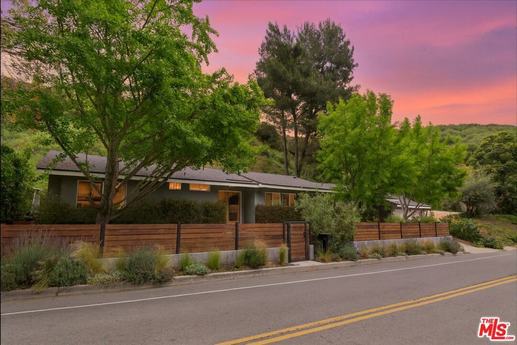 Photo of Listing #25619517