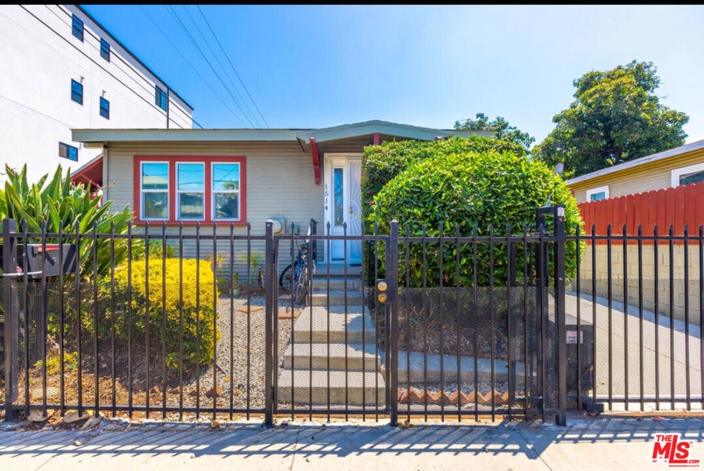 Photo of Listing #25620369