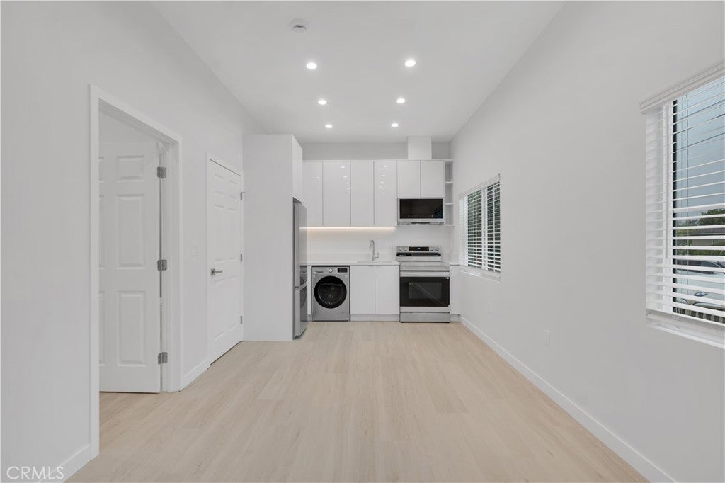 Photo of Listing #SR25262519