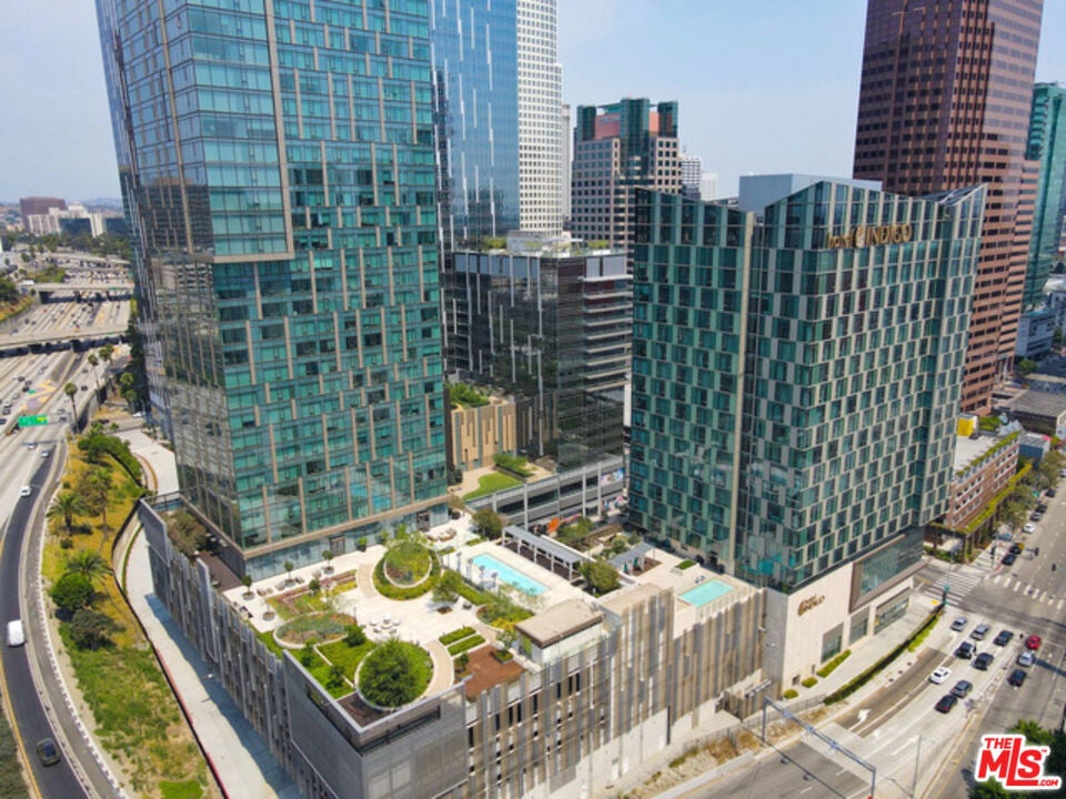 Photo of Listing #25620889