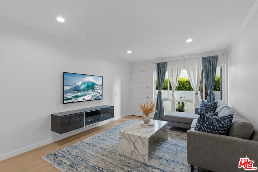 Photo of Listing #25620541