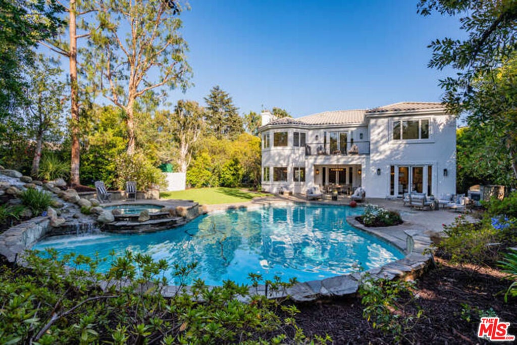 Photo of Listing #25620897