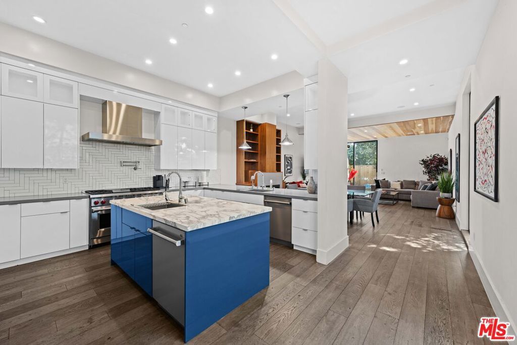 Photo of Listing #25621201