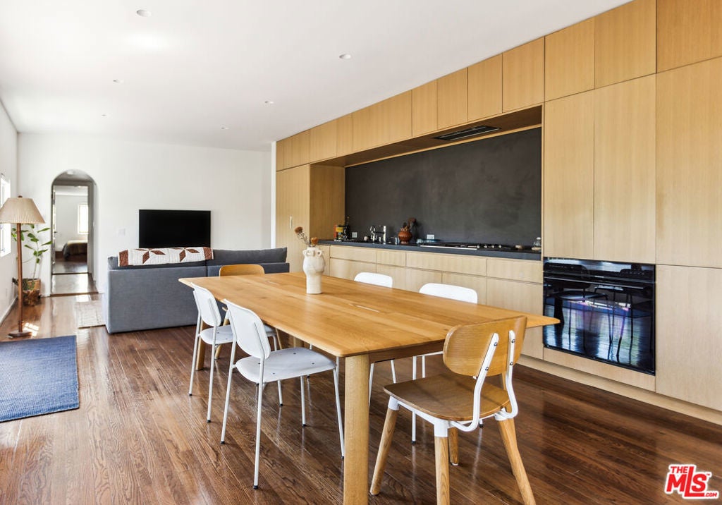 Photo of Listing #25619099