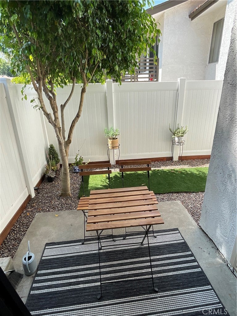 Photo of Listing #DW25264069