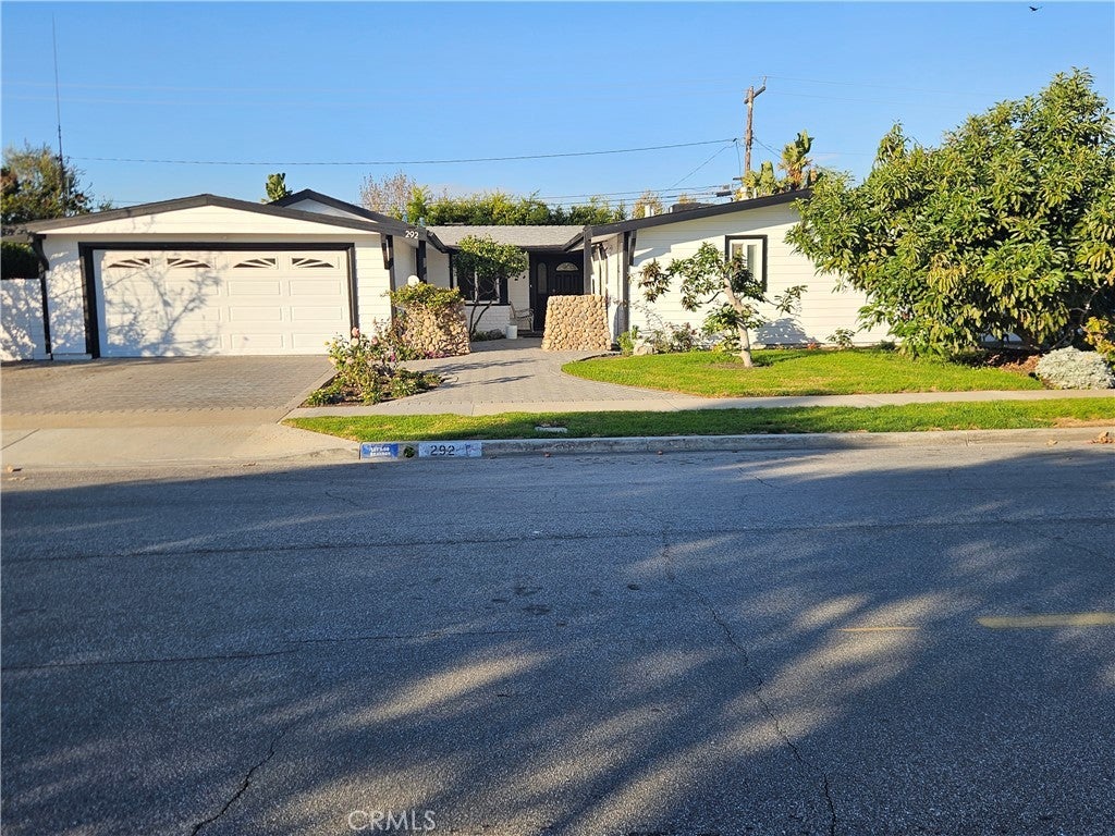 Photo of Listing #OC25263400