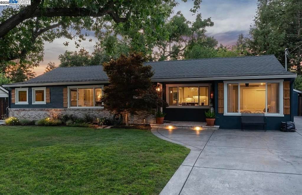 Photo of Listing #41118135