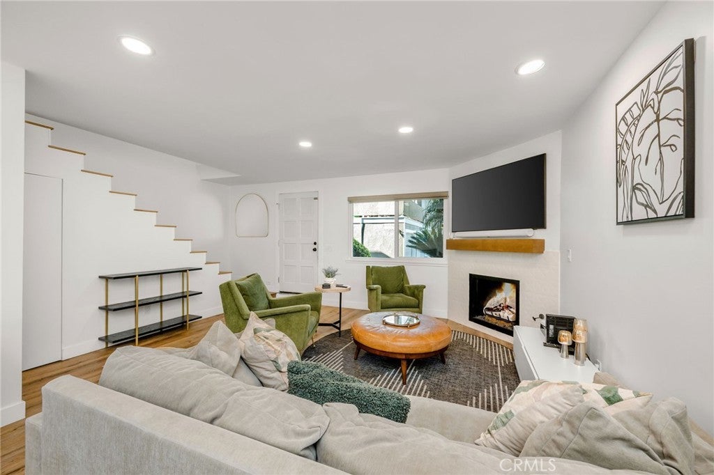 Photo of Listing #LG25266863