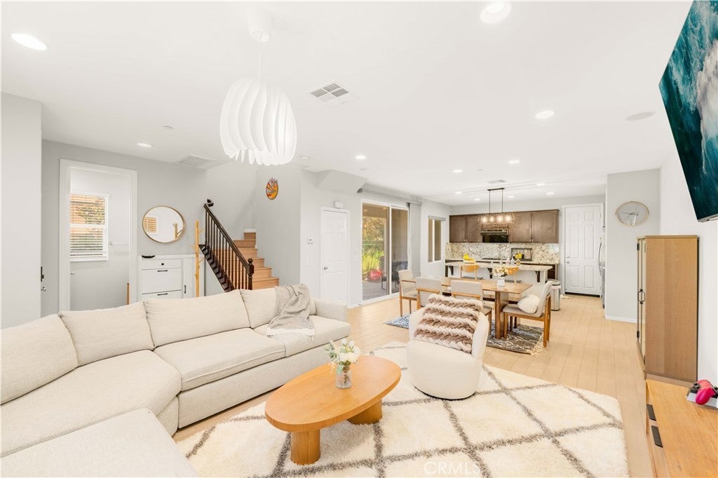 Photo of Listing #OC25267507