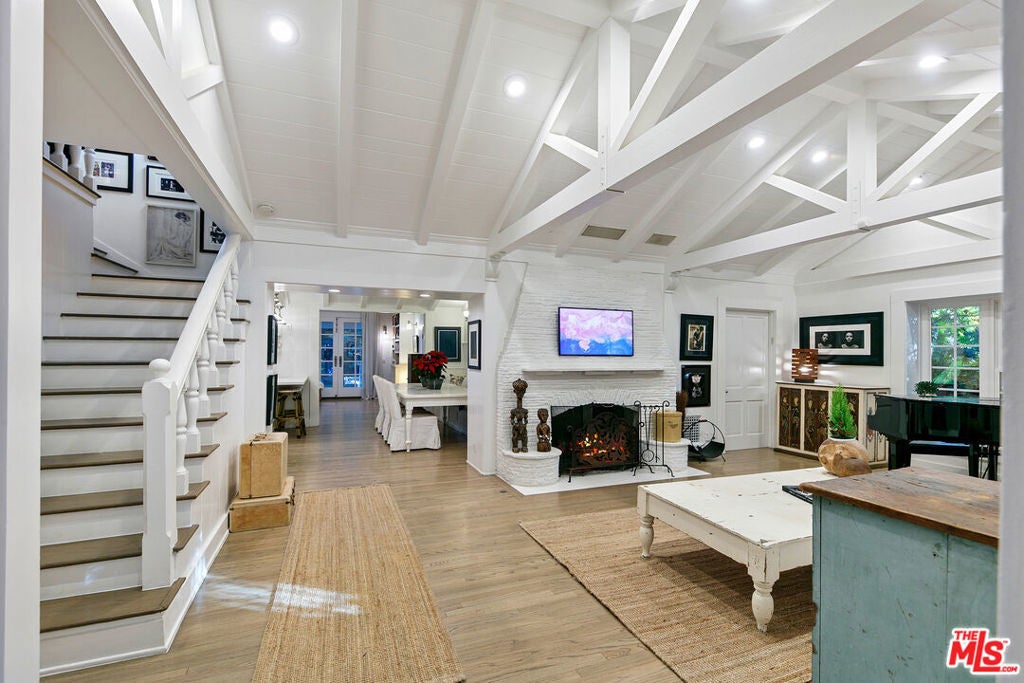 Photo of Listing #25623111