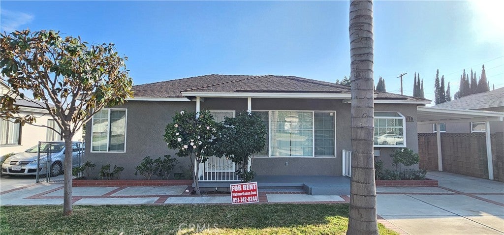 Photo of Listing #IV25267642