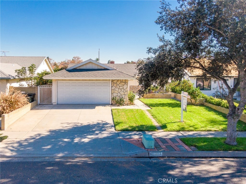 Photo of Listing #DW25267731