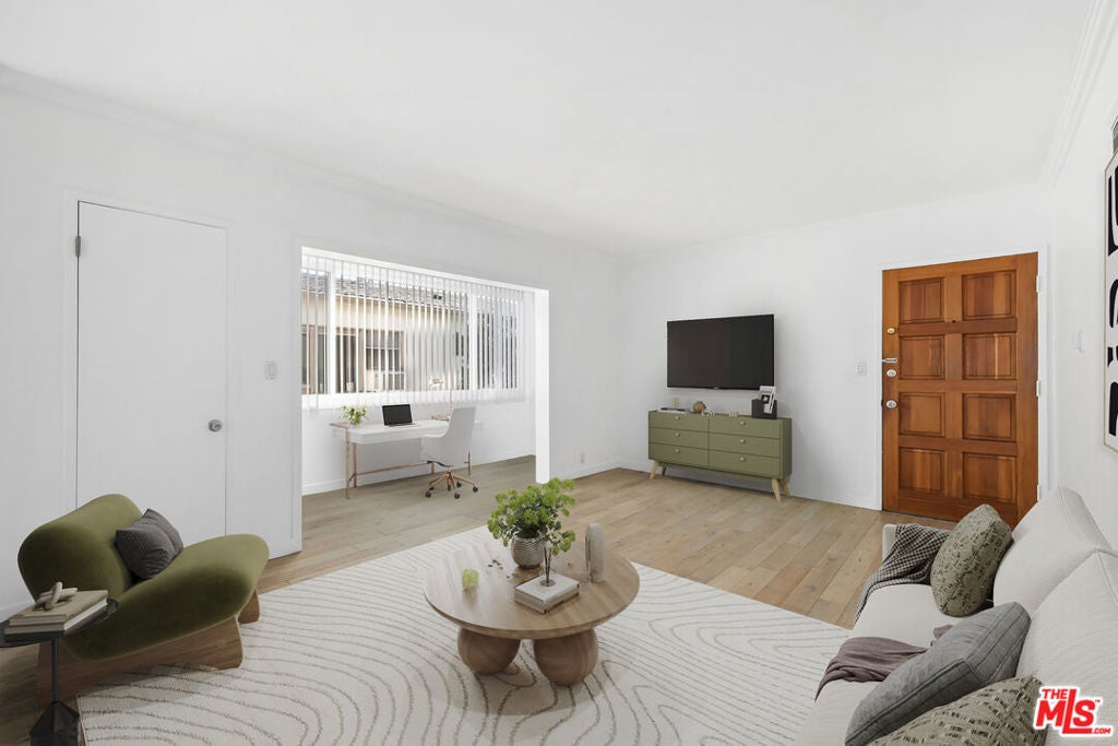 Photo of Listing #25618771