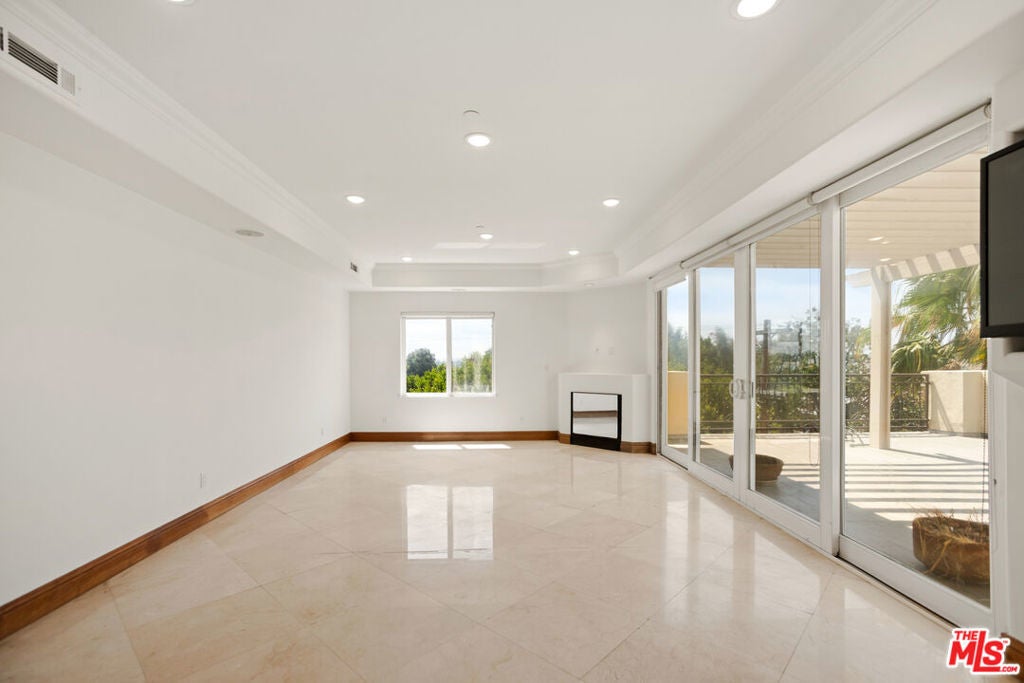 Photo of Listing #25624287