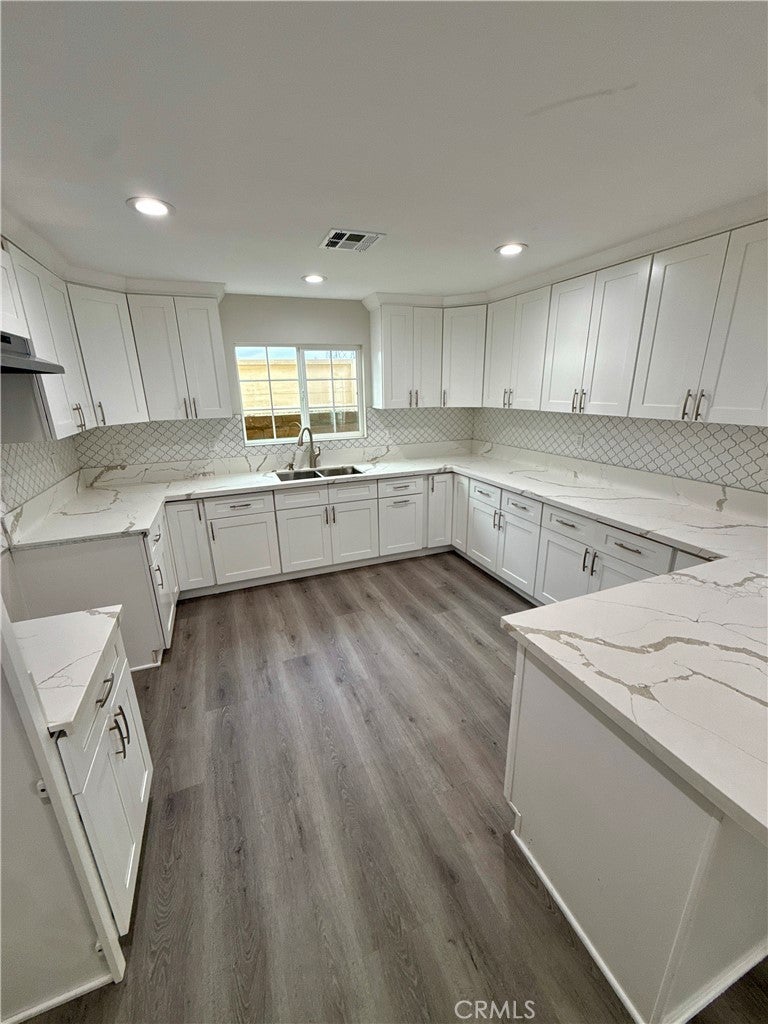 Photo of Listing #DW25268973