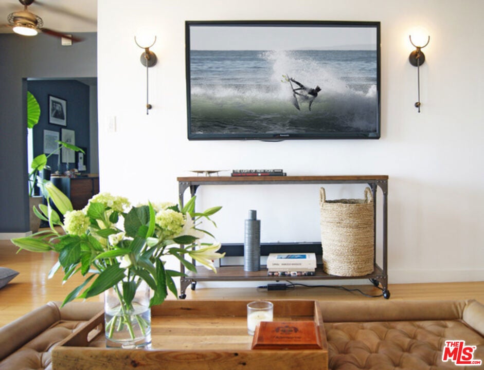 Photo of Listing #25624693