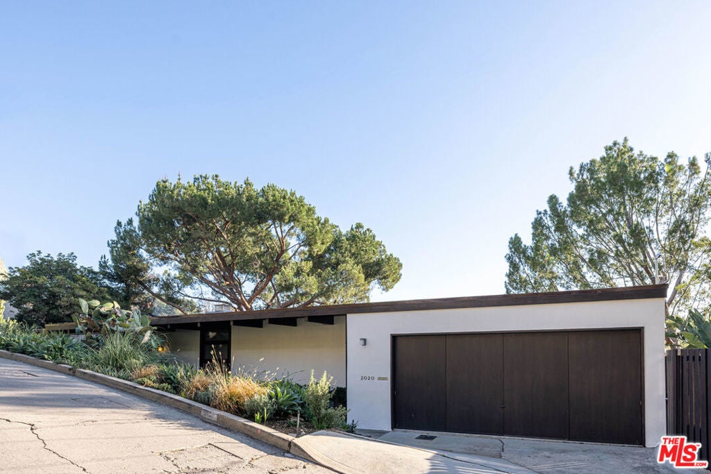 Photo of Listing #25623563