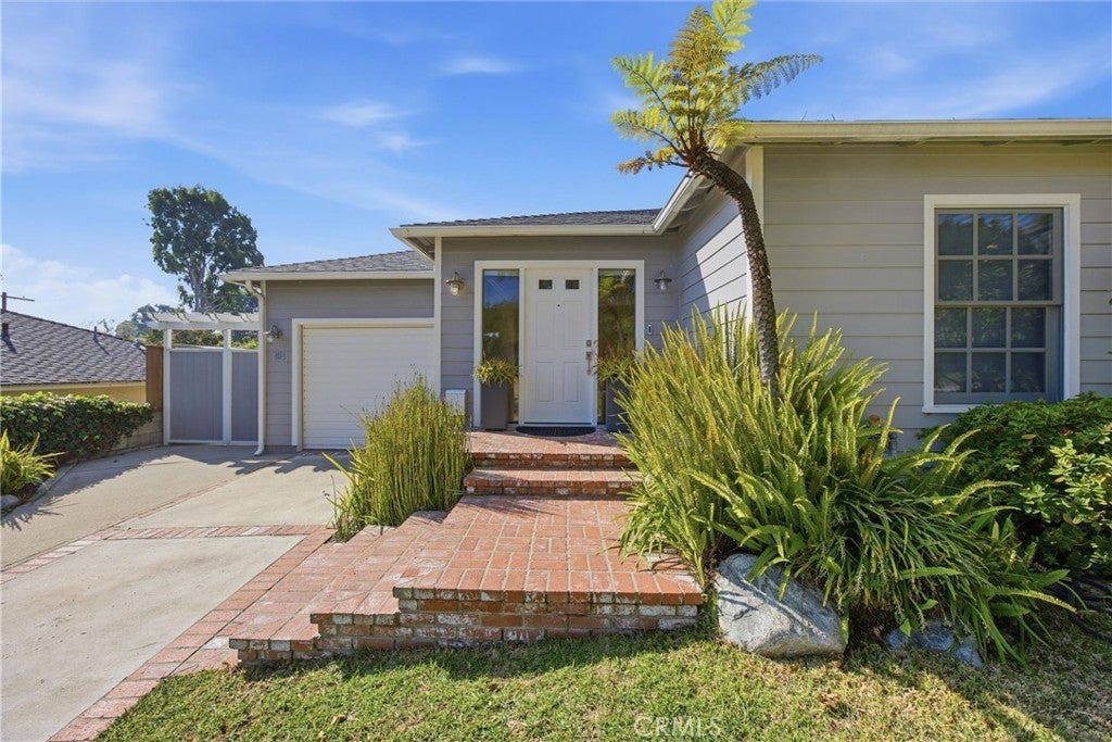 Photo of Listing #SB25269779