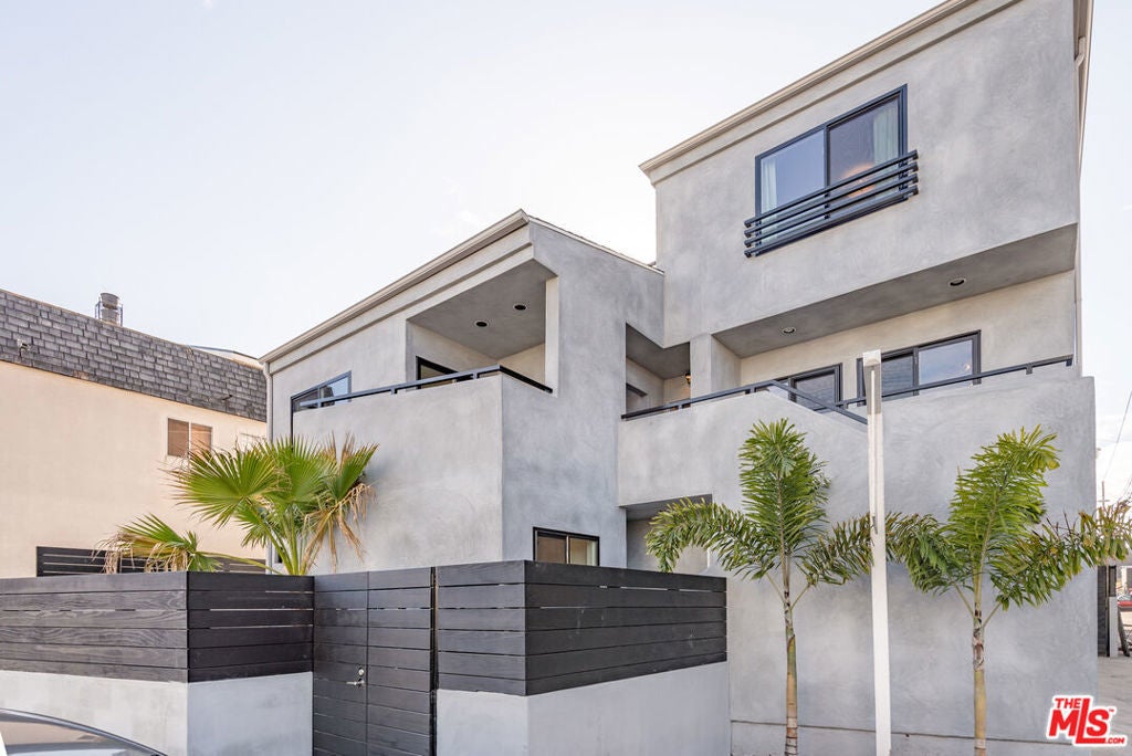 Photo of Listing #25623993