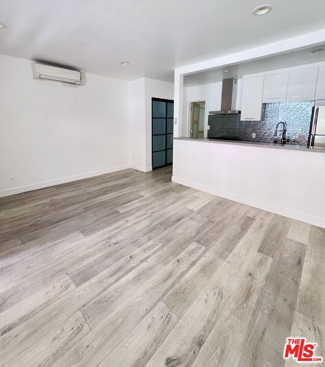 Photo of Listing #25625359