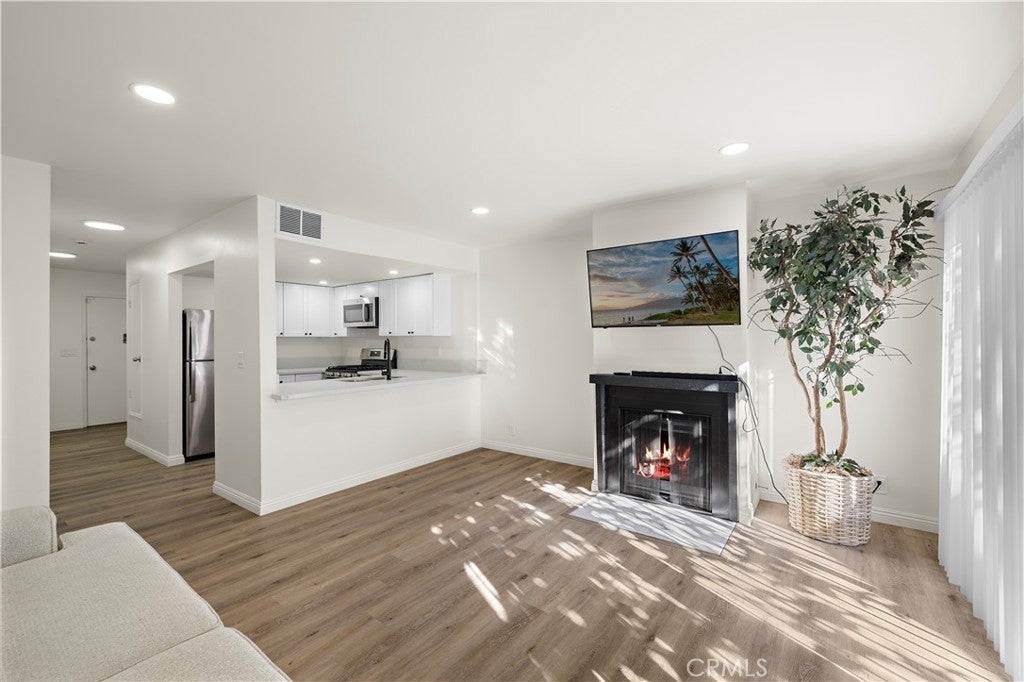 Photo of Listing #OC25272386