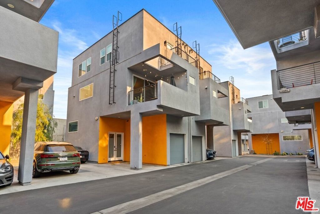 Photo of Listing #25627299