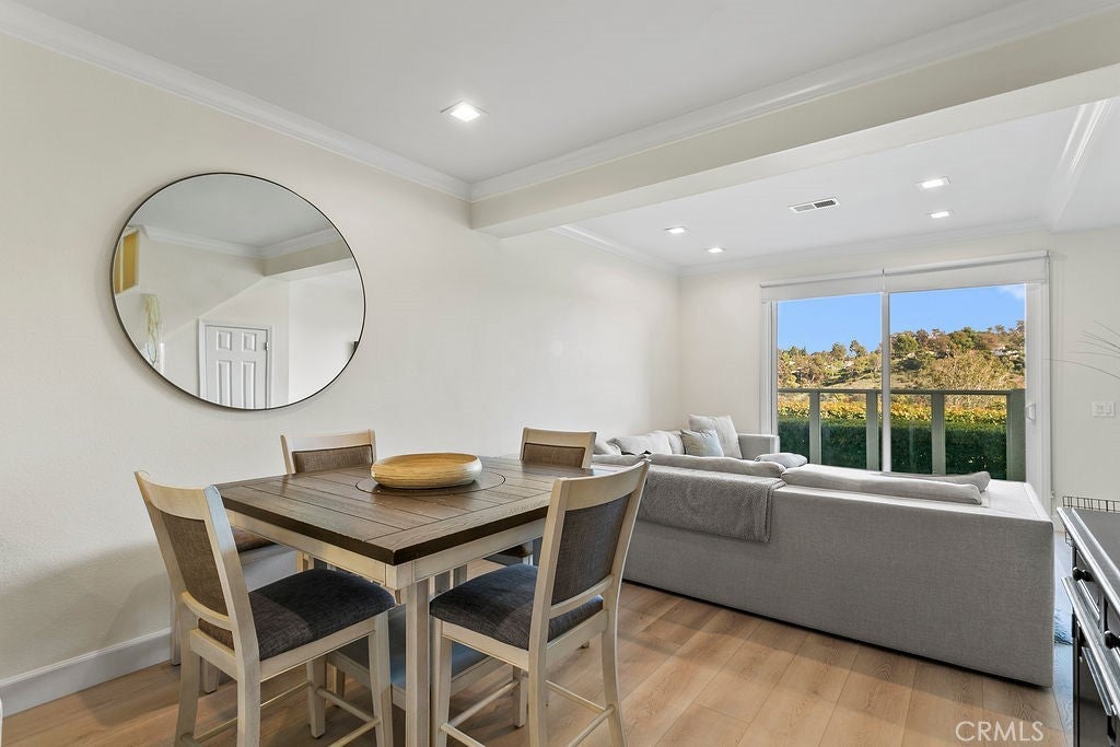 Photo of Listing #OC25273334