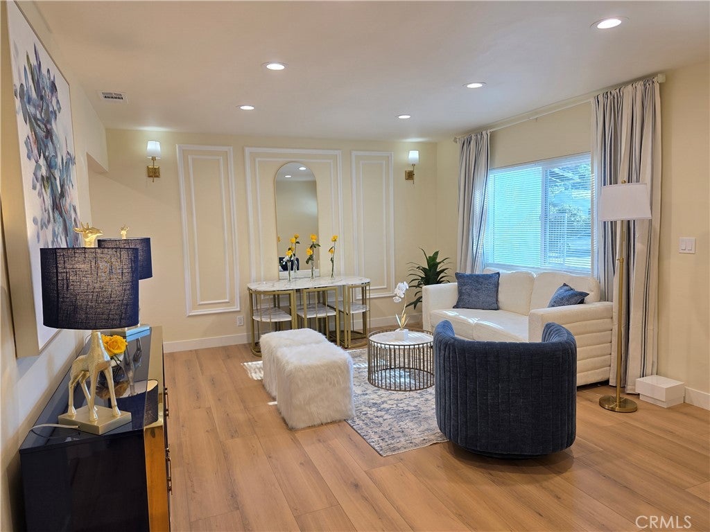 Photo of Listing #SR25275184