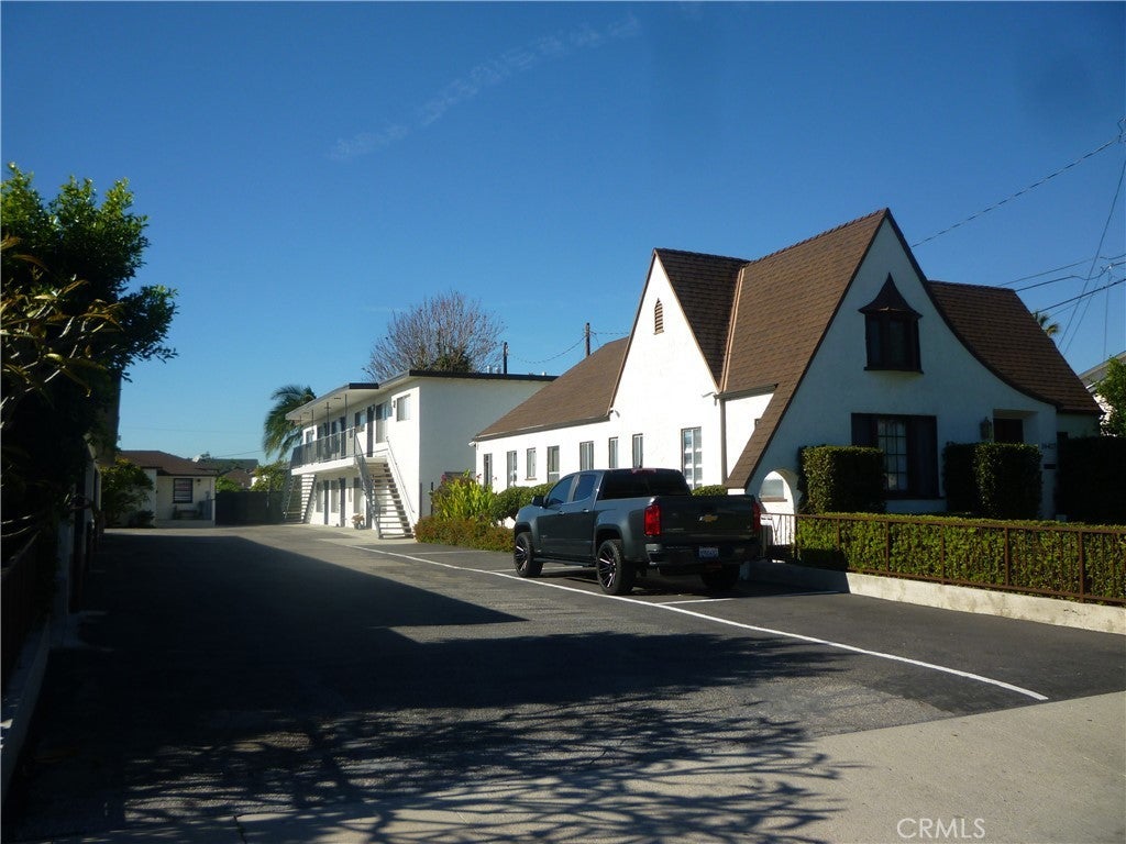 Photo of Listing #SB25275633