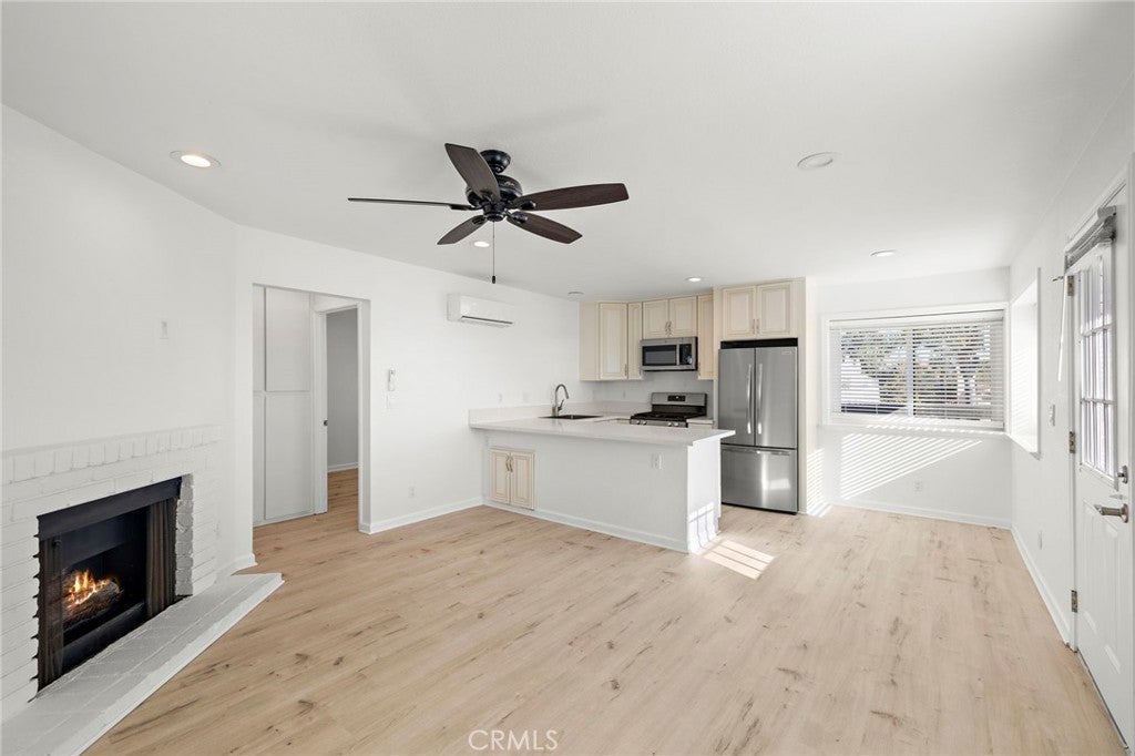 Photo of Listing #OC25275999