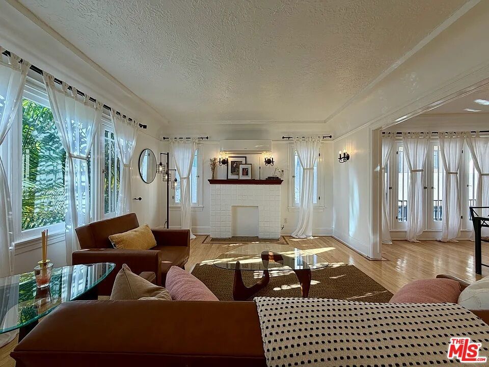 Photo of Listing #25628821