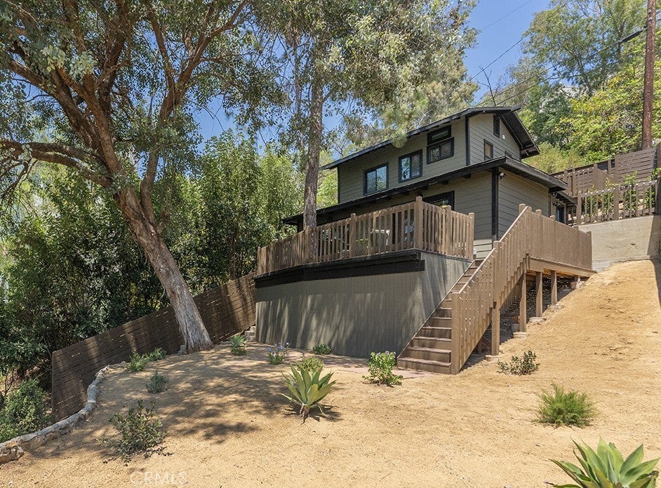 Photo of Listing #DW25276676