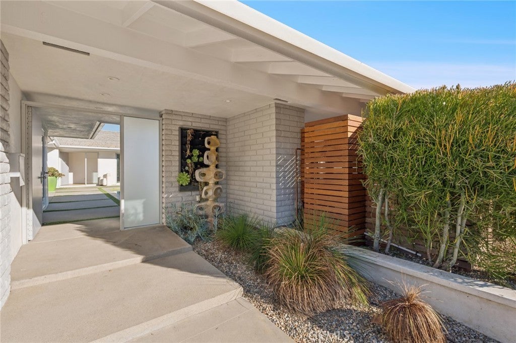 Photo of Listing #NP25276858