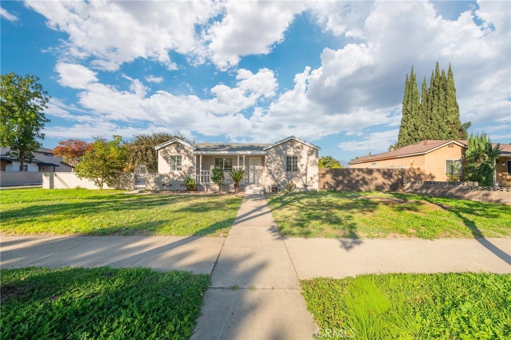 Photo of Listing #SB25277424