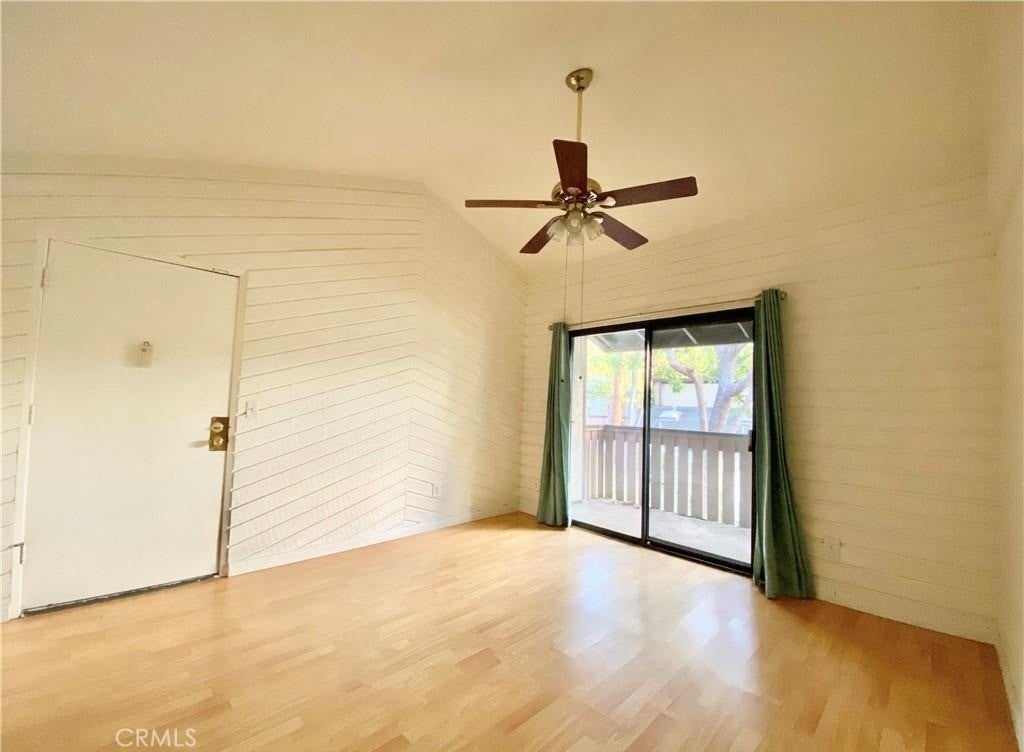 Photo of Listing #OC25275696