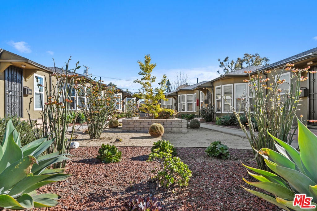 Photo of Listing #25629045