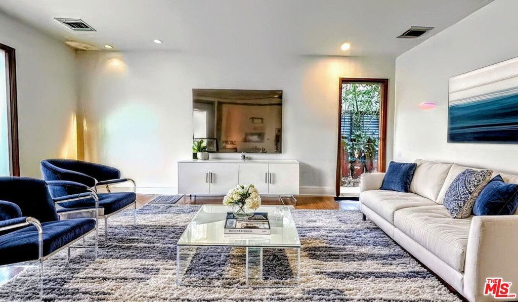 Photo of Listing #25628813