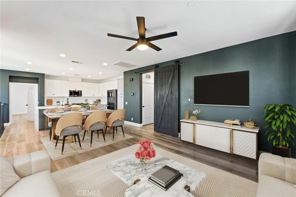 Photo of Listing #PW25278107