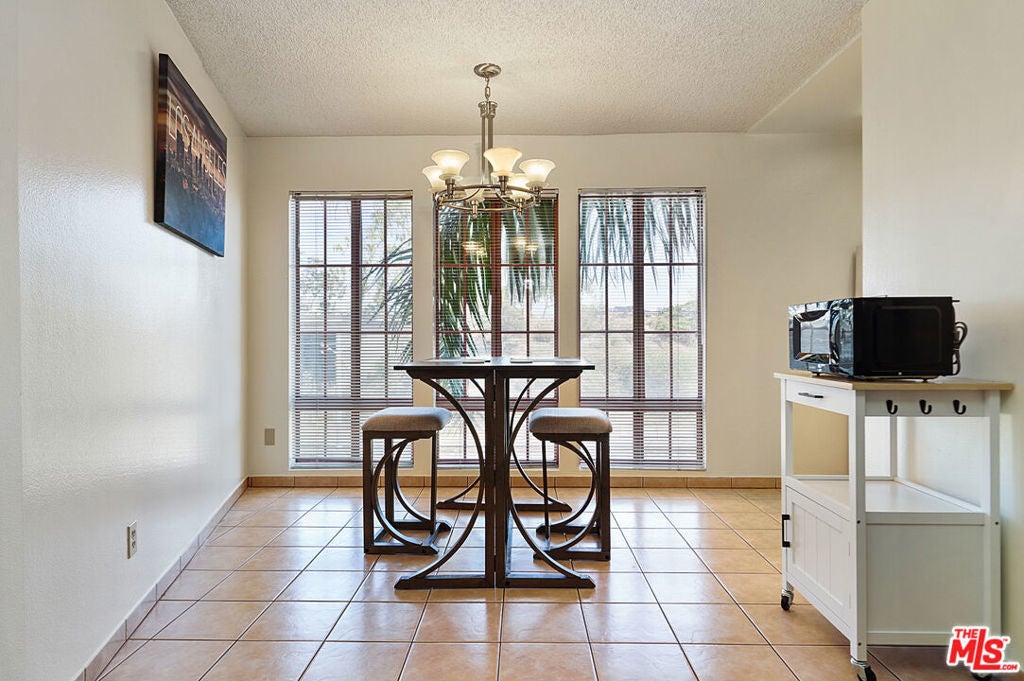 Photo of Listing #25630073