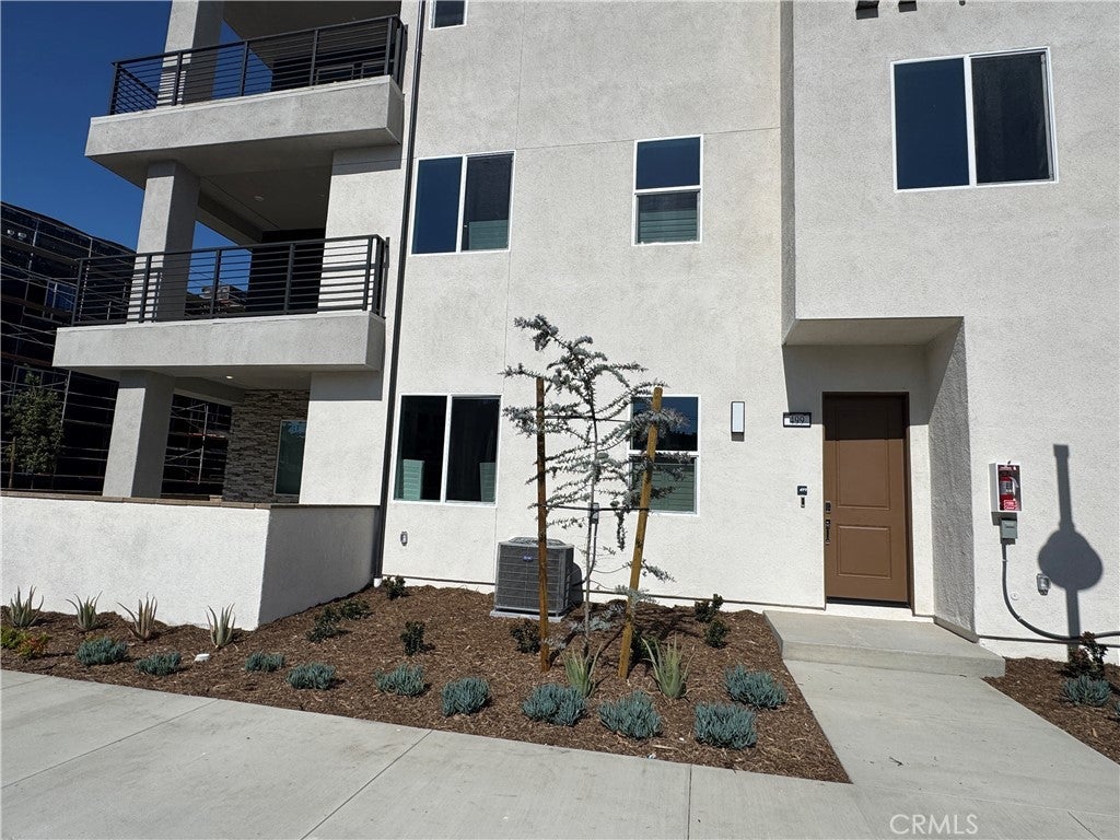 Photo of Listing #OC25279030