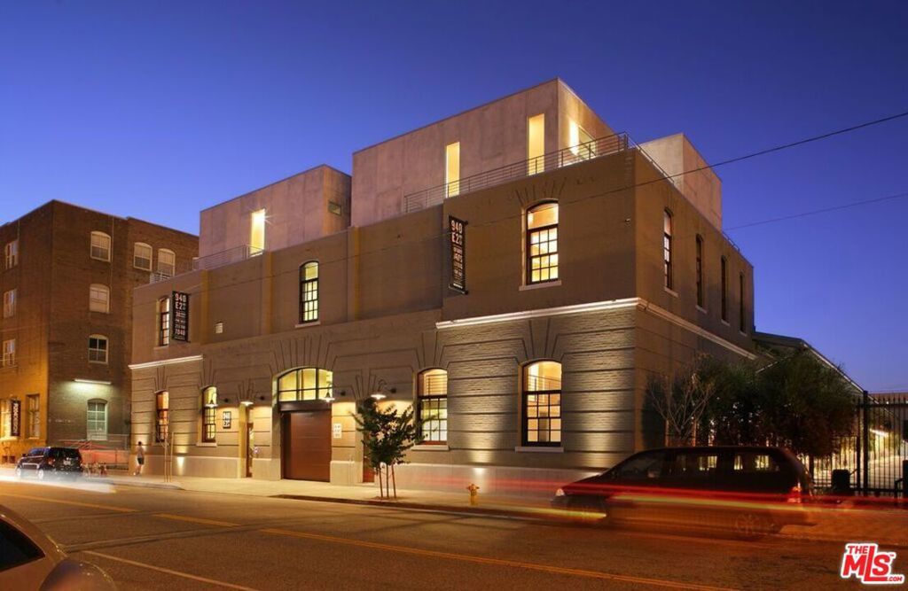 Photo of Listing #25630511